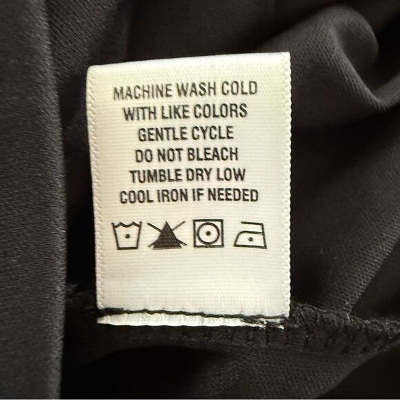 CeCe Off-shoulder Black Floral Print with smocking and ruffles - Picture 7 of 10